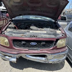 Parting Out 1998 Ford F150 Parts