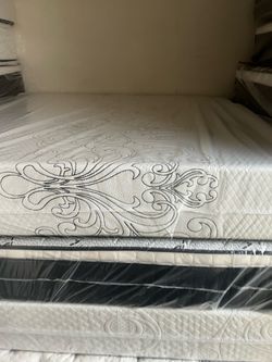 MATTRESS AND FURNITURE GREAT QUALITY