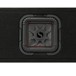 Kicker  46TL7T82
Solo-Baric L7T Series 8" 700W Peak Power Handling 2 Ohms, Loaded Enclosed Car Subwoofer