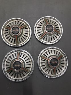 Classic Hubcaps
