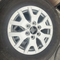 2024 Toyota Tacoma SR5 Stock Wheels + Tires – Used