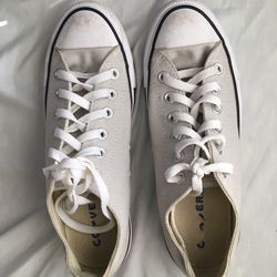 low converses , grey , size 6.5 in mens, 8.5 in womens