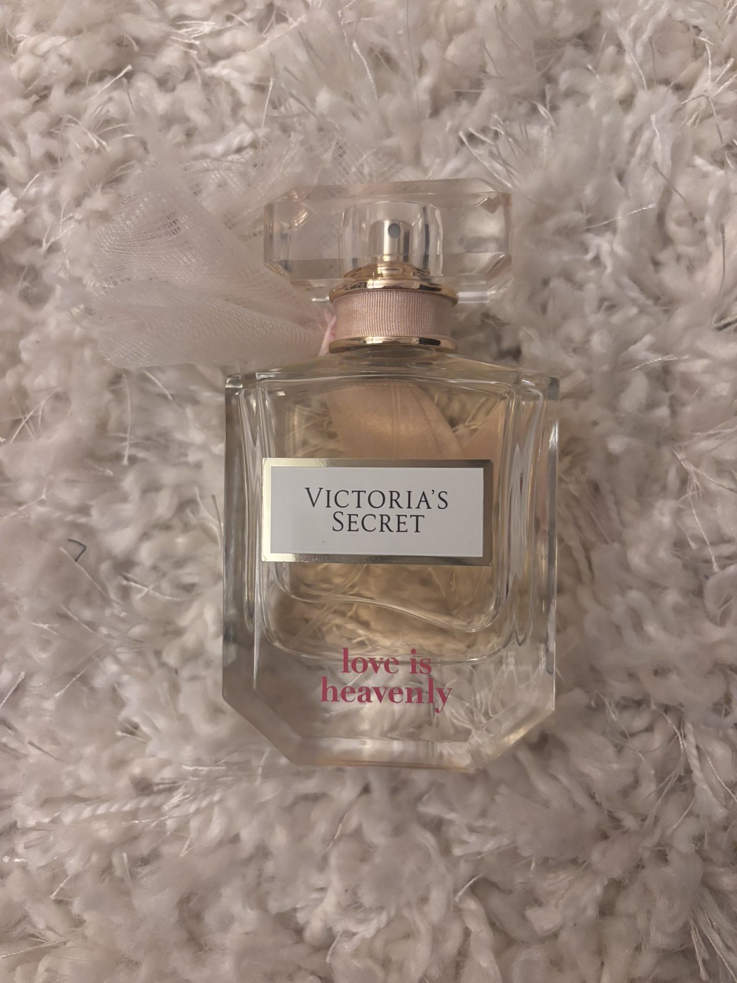 Victoria's Secret - love is heavenly