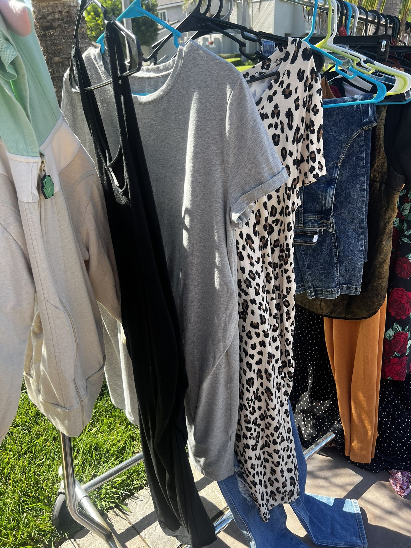 Maternity Clothes Large & Extra Large $5 a piece