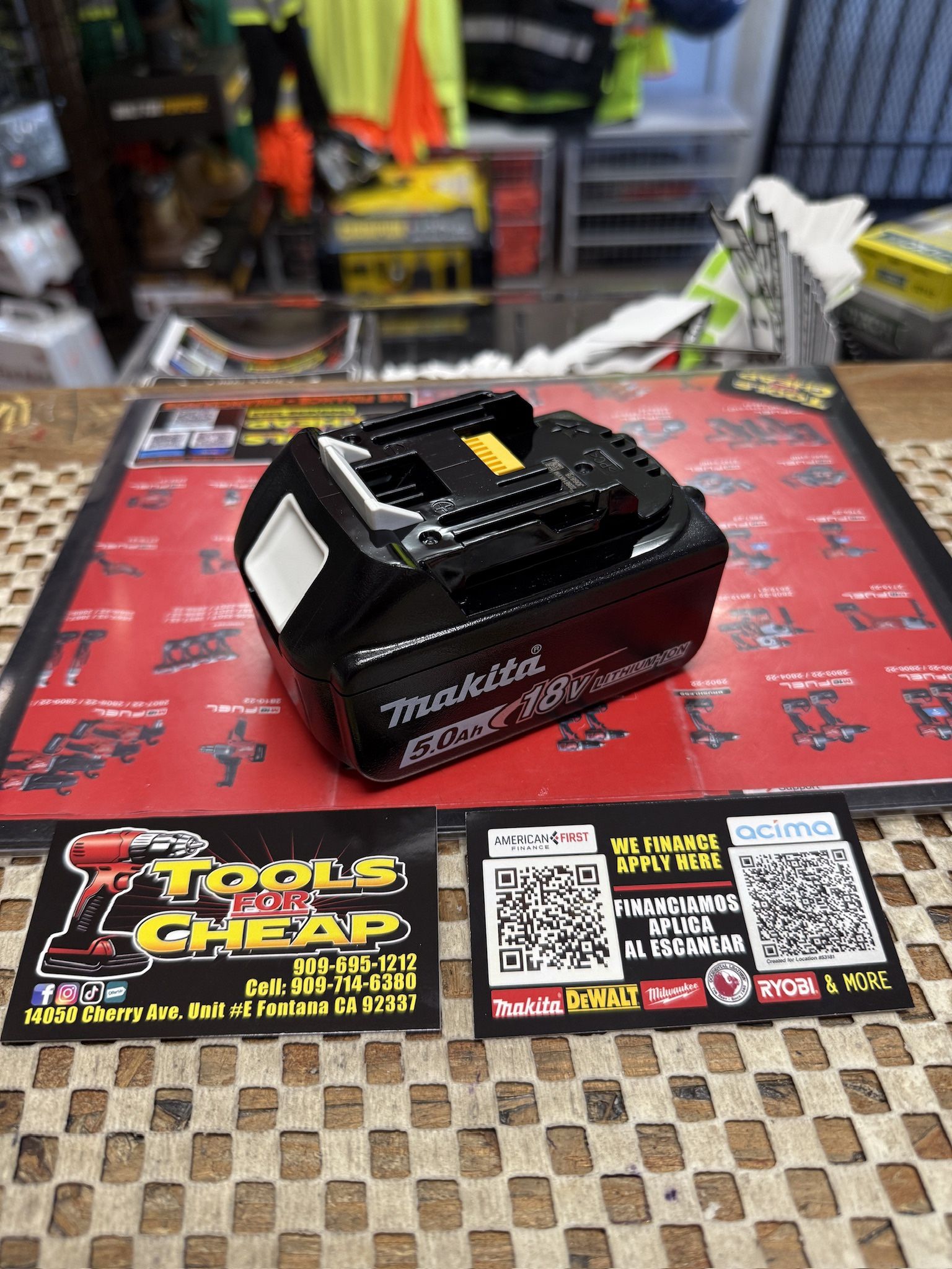 18V LXT Lithium-Ion High Capacity Battery Pack 5.0Ah with Fuel Gauge
