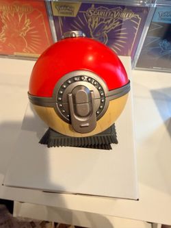 Pokémon Legends: Arceus Poké Ball Replica
