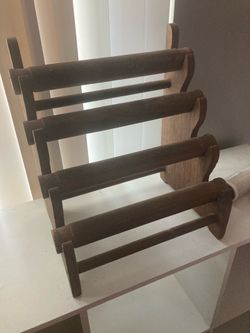 Bracelet holder