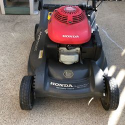 Honda Harmony Lawn Mower