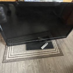 55” TV - Insignia NS-55E560A11