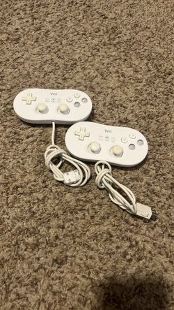 Nintendo Wii Classic controllers