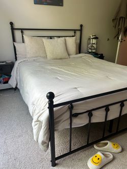 King size bed frame w/ Mattress