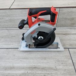 Milwaukee V18 6 1/2 Circular Saw 