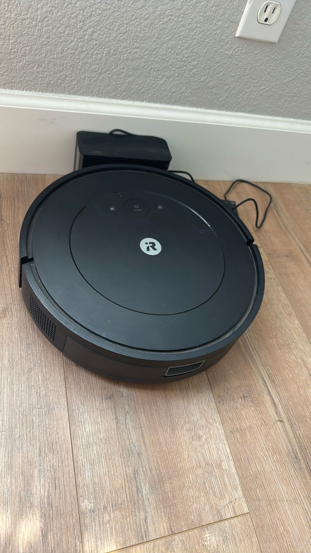 iRobot Roomba Combo Essential Robot
