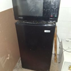 Mini Fridge And Microwave 