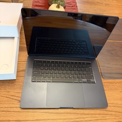 MacBook Air 15” 2025