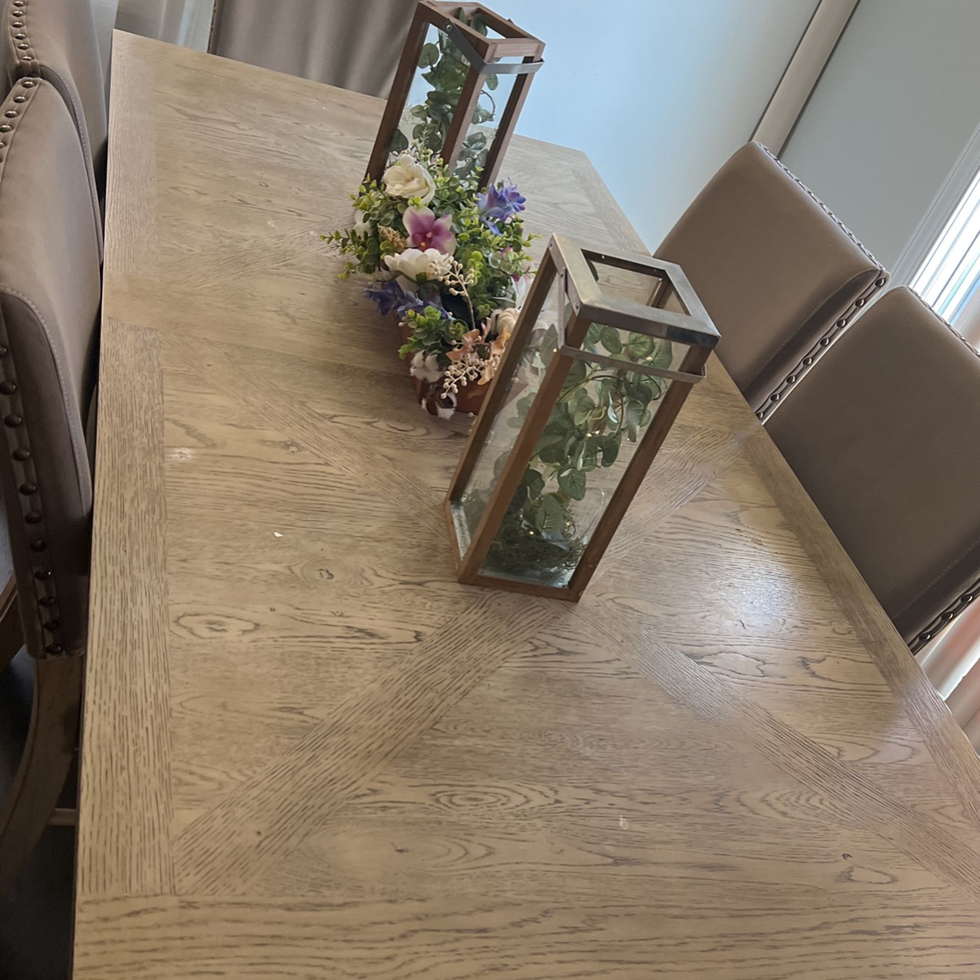 Dining Table Set 