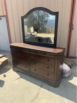 Dresser with night stand