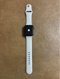 iWatch Series 5 Aluminum & Ceramic Case 44mm with GPS