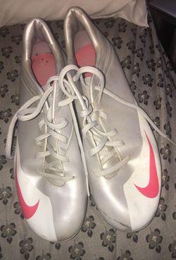 Soccer cleats size 9