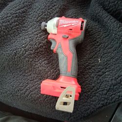 Milwaukee Impact Driver 18v Brushless
