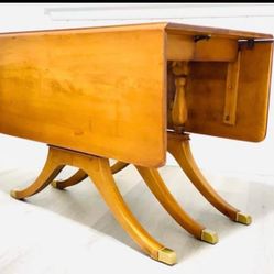 DUNCAN PHYFE STYLE DROP LEAF TABLE