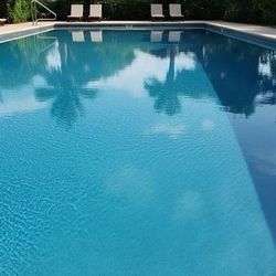 Pool Servicing