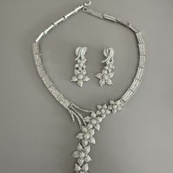 Women’s silver floral zircon jewelry Set