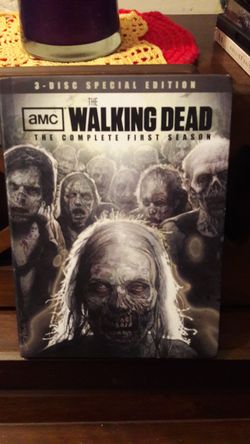 The walking dead: the complete first season