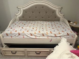 Twin bed