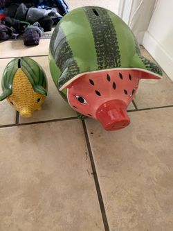Glass piggy banks