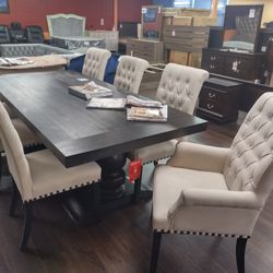 KITCHEN TABLE SET WITH SIX CHAIRS