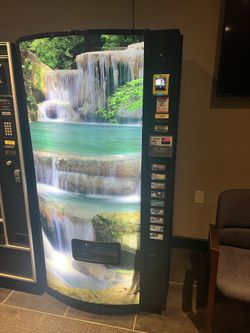 Dixie Narco 501e Vending Machine