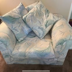 Free Oversized Chair; Concord Near Dick’s