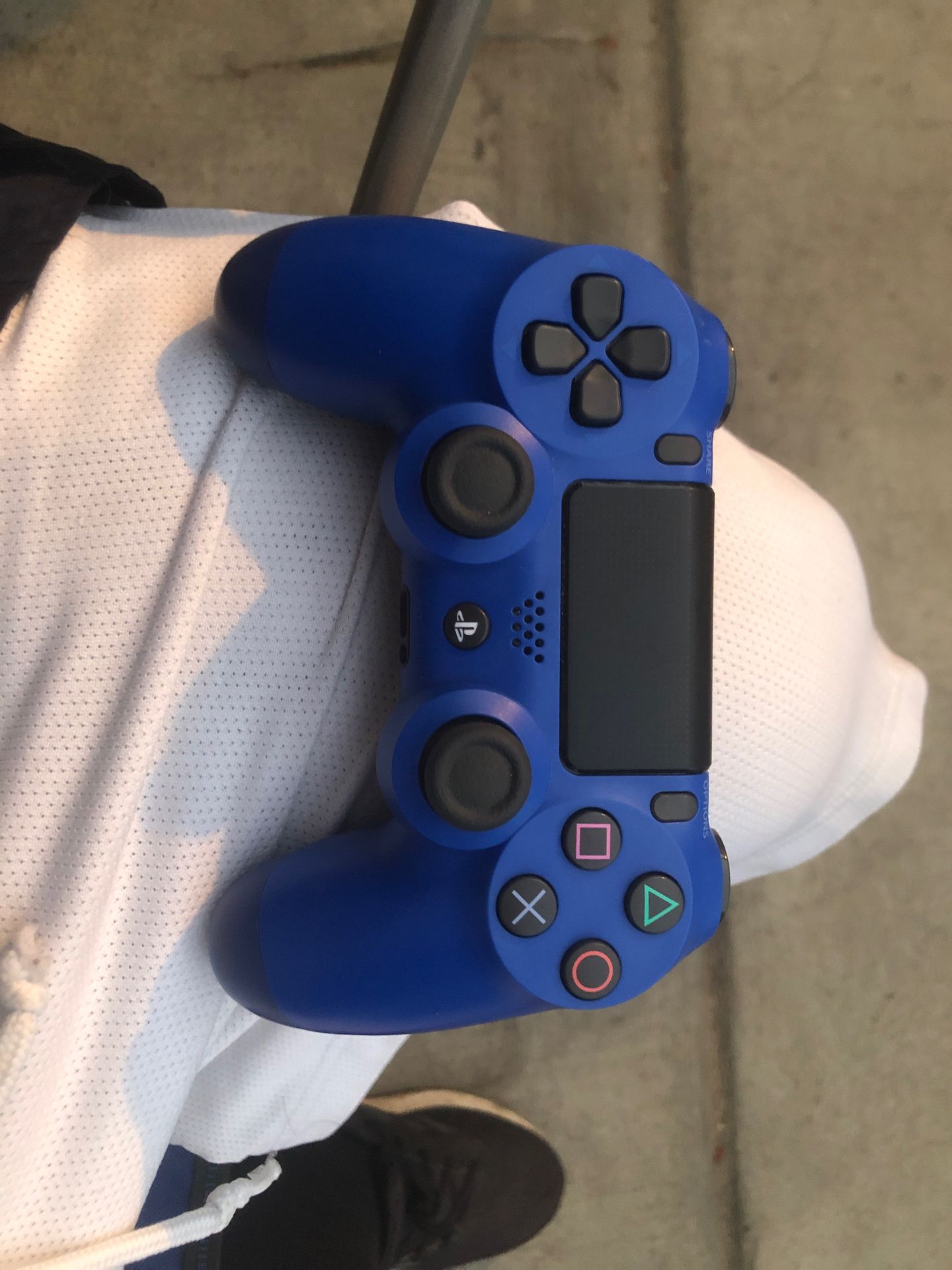 PS4 Controller “Give me an offer”