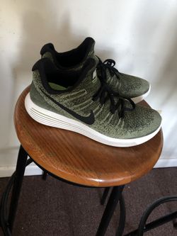 Nike Lunarlon Flyknit Running Shoes Sz 9