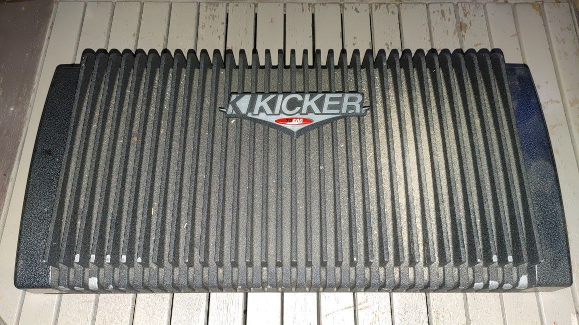 Kicker ZR600 Amplifier 