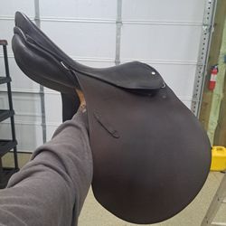 Stubben Wotan Horse Saddle 