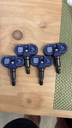 OEM new Tesla Bluetooth TPMS 2021+ model s x 3 y
