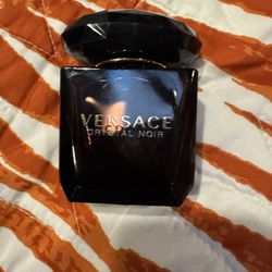 Versace Crystal Noir Perfume 1oz