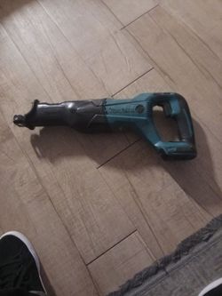 Makita Cordless Reciprocating Saw (Tool Only)
