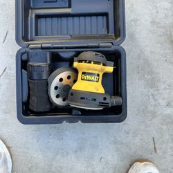 Dewalt Palm Sander