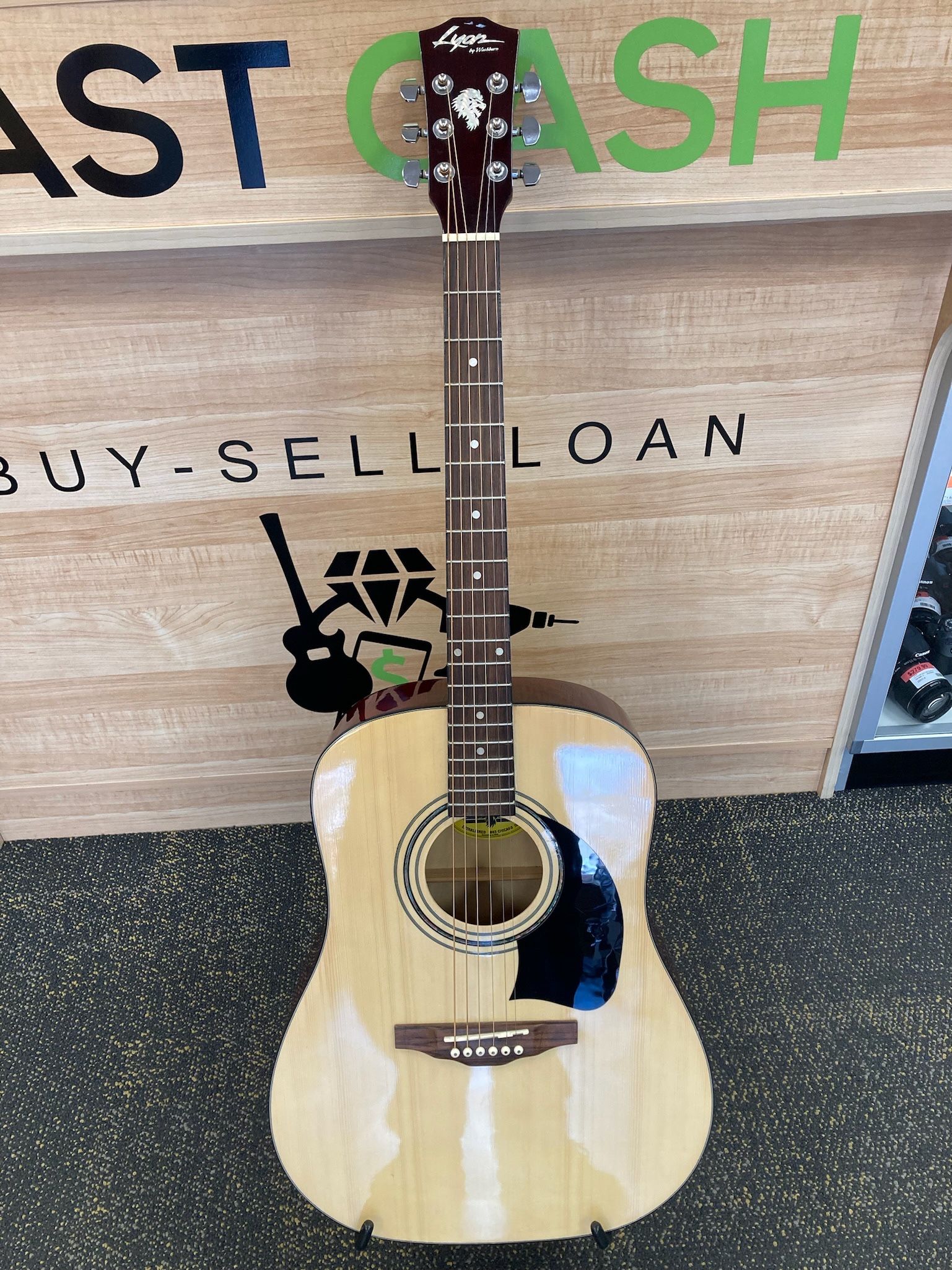 WASHBURN Dreadnought Acoustic Guitar