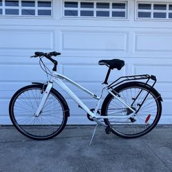 Infinity Boss.Three Hybrid Commuter Bike - 700c Wheels - Great Condition