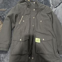 New Volcom Walk on By 5K Fleece Lined Hooded Parka B1732050 Black -Women’s size S