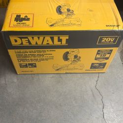 DEWALT 20V MAX Cordless 7-1/4 in. Sliding Miter Saw with (1) 20V Battery 4.0Ah