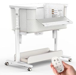 Bassinet  Rocking Motion Baby Crib Co Sleeper (IT DOESNT INCLUDE THE BABY STUFF EXCEPT MATTRESS AND PROTECTOR)