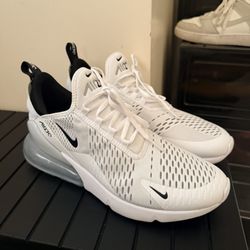 NIKE AIR MAX 270
