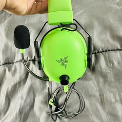 Razer BlackShark V2 X Gaming Headset: 7.1 Surround Sound - 50mm Drivers - Memory Foam Cushion - for PC, Xbox, PS5, Switch - 3.5mm Audio Jack - Green