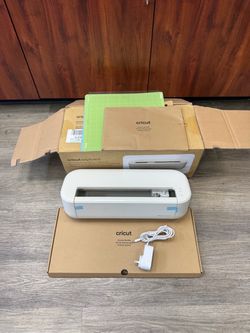 Cricut explore 5 bundle