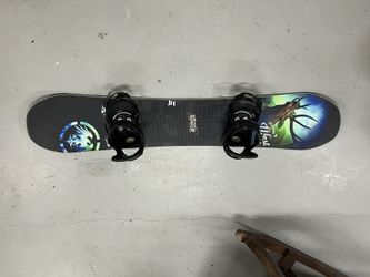 Never summer west Snowboard + Burton Co2 Bindings